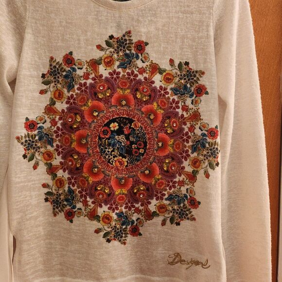 Desigual Prisca White L/S High Low Top, Colorful Mandala, Sheer Pleats, Sz 8 - Picture 11 of 13